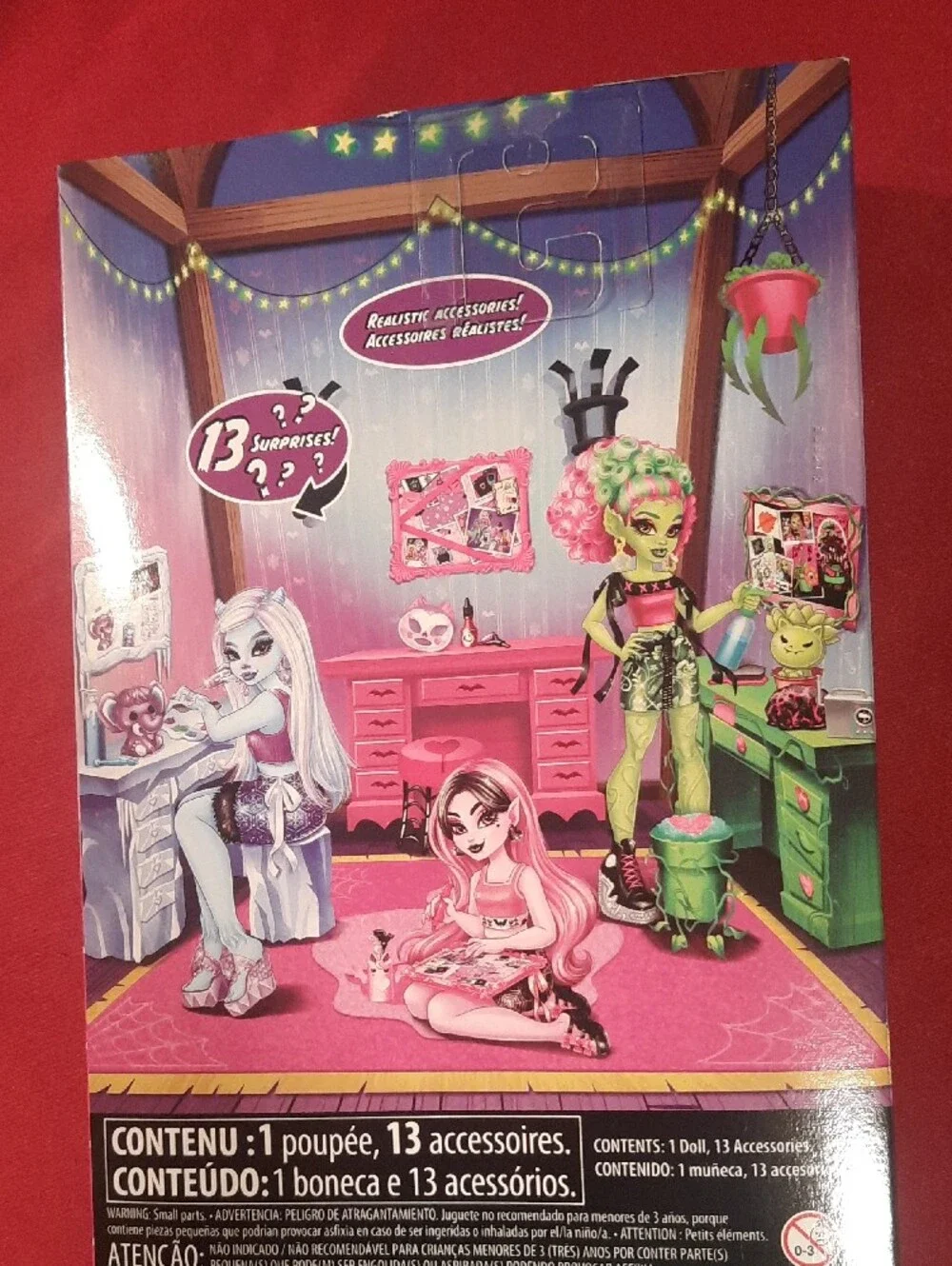 Monster High Draculaura Self Scare Secrets Doll + 13 Surprises